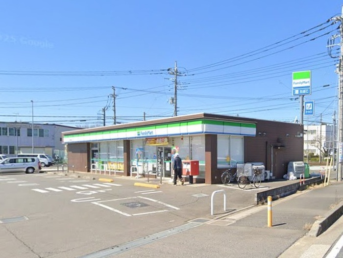 コンビニ　ファミリーマートバイパス北所沢店（コンビニ）まで900m