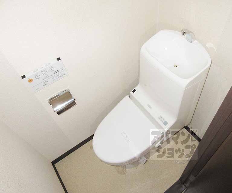 トイレ　ウォシュレット付き！