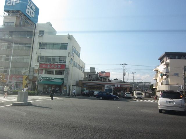 コンビニ　★★セブンイレブン（コンビニ）まで402m