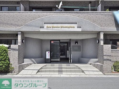 エントランス　エントランス外観