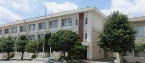 小学校　川崎市立登戸小学校（小学校）まで695m