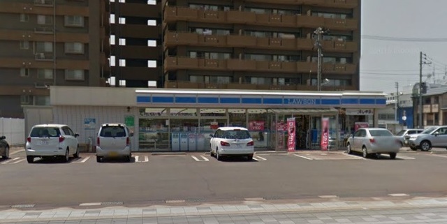 コンビニ　ローソン上越木田店（コンビニ）まで745m