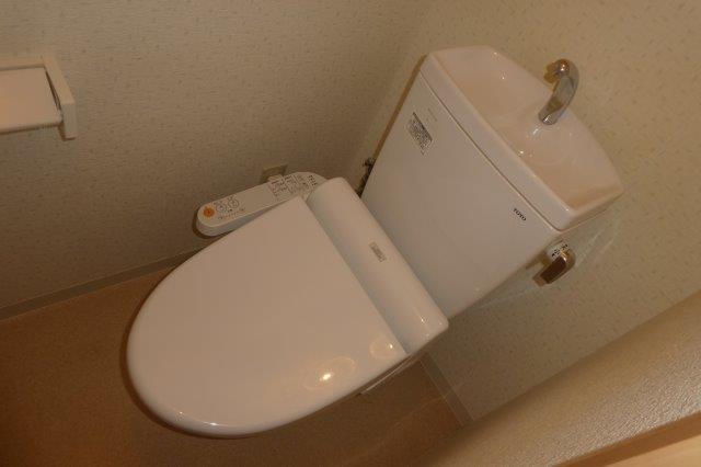 トイレ　ウォシュレット