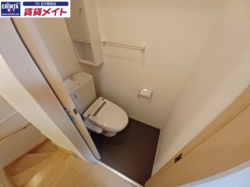 トイレ　反転タイプ参考写真