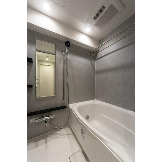 バス・シャワールーム　※写真は同タイプ住戸です。