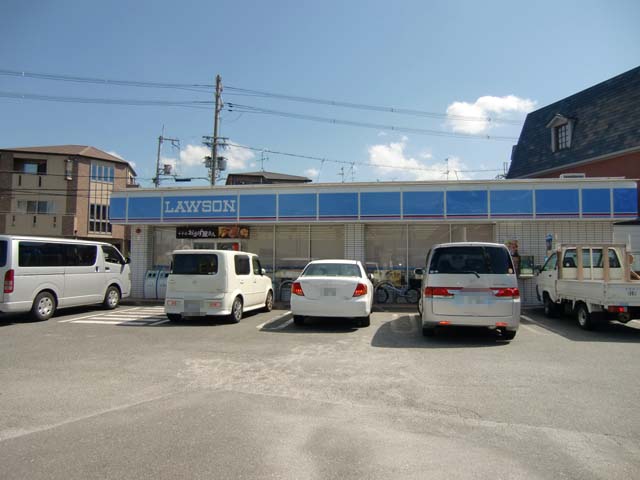コンビニ　ローソン 八尾楠根町店（コンビニ）まで297m
