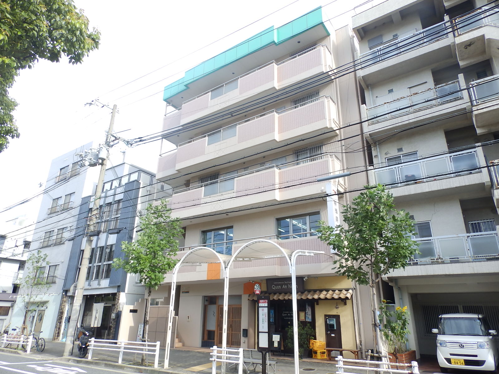 建物外観　阪急・ＪＲの2沿線使える立地が魅力です