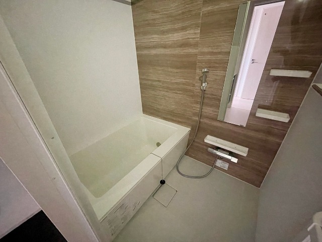 バス・シャワールーム　※他部屋の参考写真のため、現状優先です。