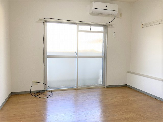 居室・リビング　同マンション別部屋