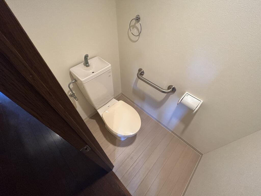 フェニックスハイツ西明石のトイレ写真