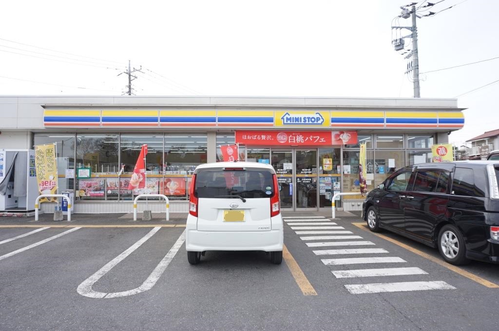 コンビニ　ミニストップ 金ヶ作並木前店（コンビニ）まで726m