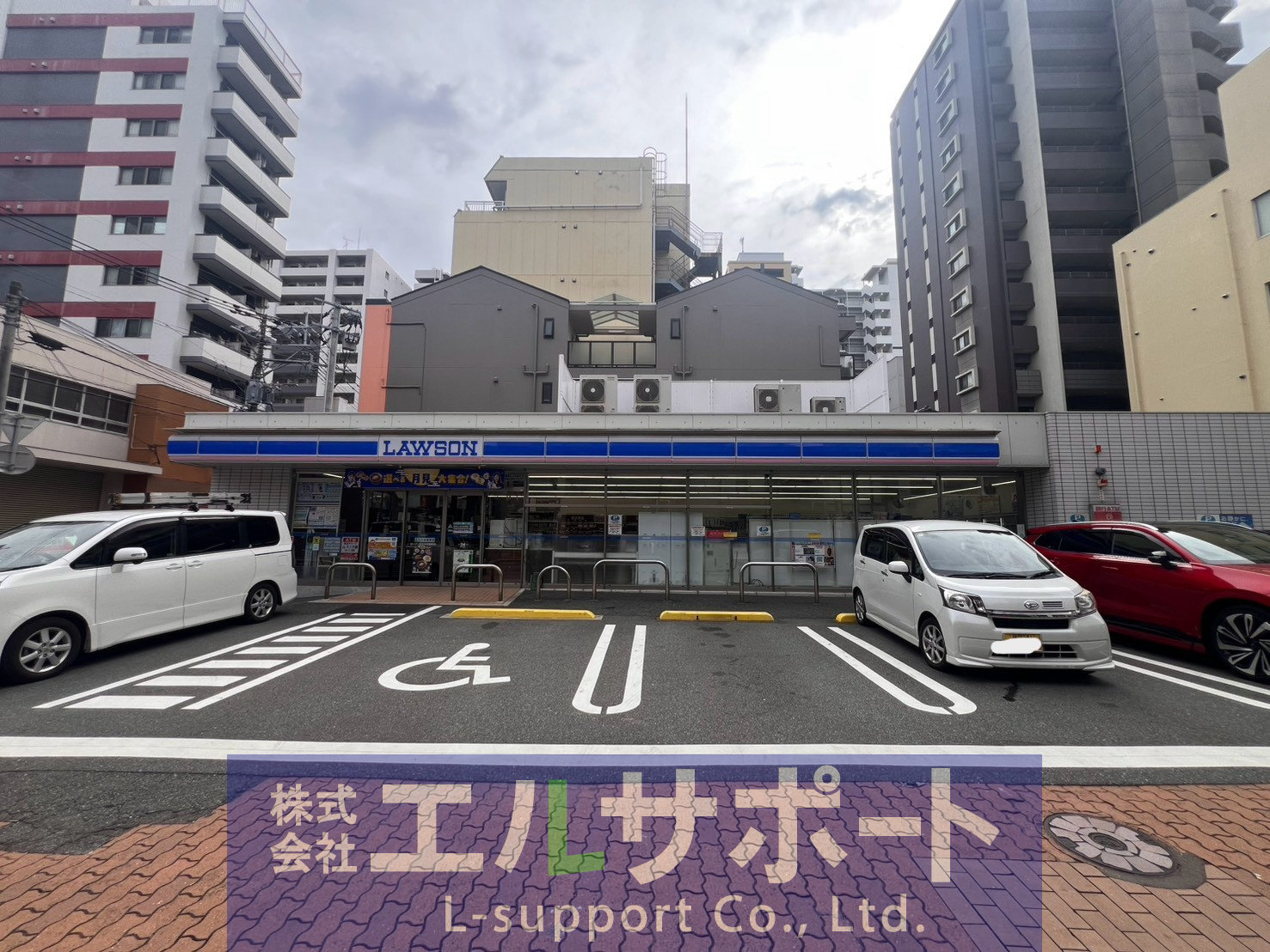 コンビニ　ローソン博多中呉服町店（コンビニ）まで195m