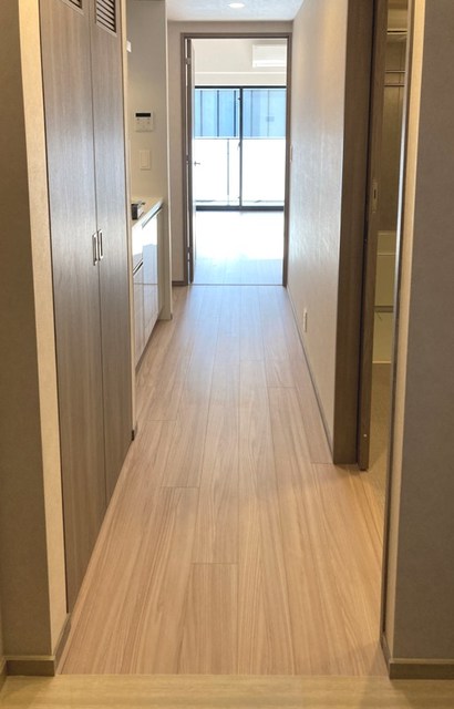 玄関　※写真は同タイプ住戸です。