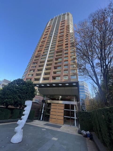 建物外観　鉄骨鉄筋コンクリート造・総戸数は314戸です。