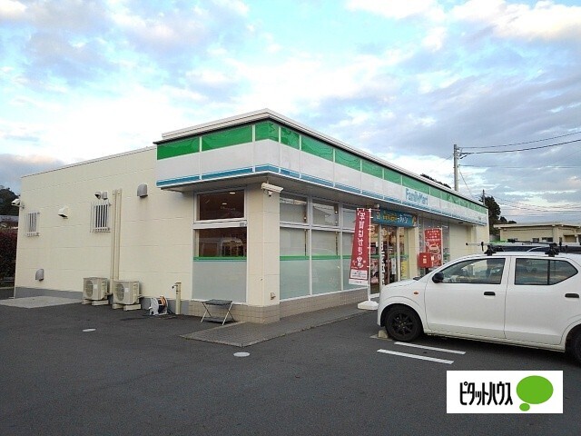 コンビニ　ファミリーマート大渕久保町店（コンビニ）まで337m
