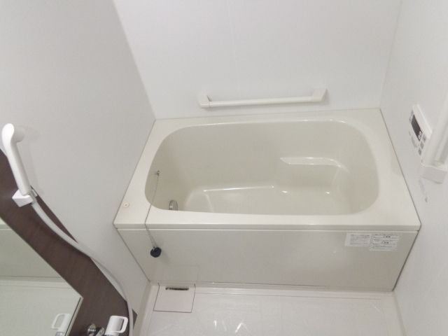 バス・シャワールーム　追い焚き付バス