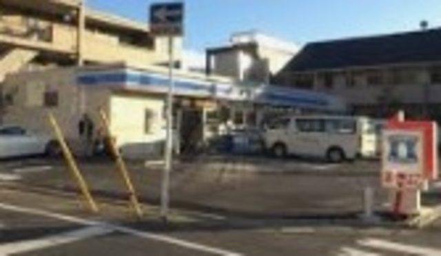 コンビニ　ローソン市川塩焼五丁目店（コンビニ）まで504m