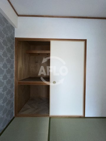 収納　押入