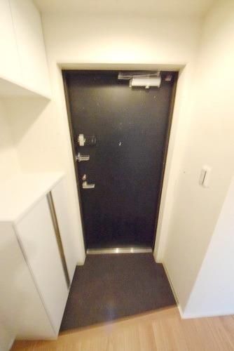b’CASA ASAKUSA EASTの玄関写真