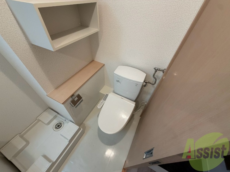 トイレ　こちらはトイレです。清潔感があり、安心して使用できます。