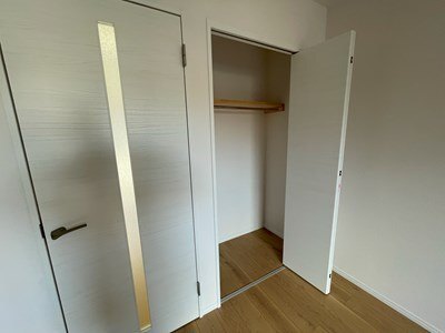アーフリーミVの内装写真