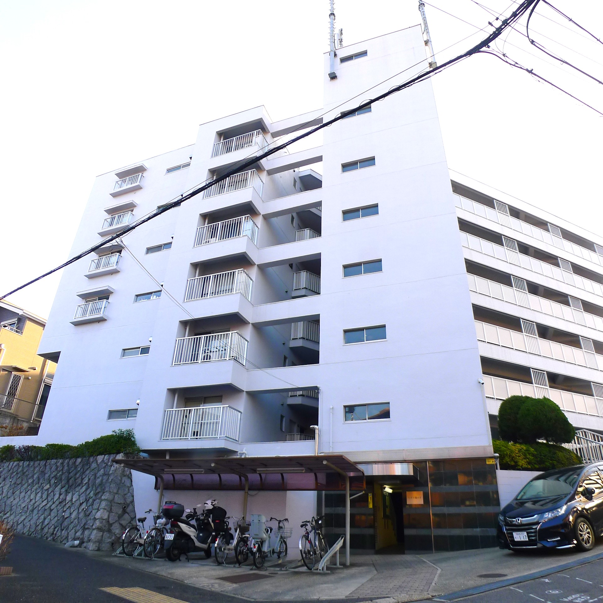 地下鉄東山線 本山駅 徒歩12分 築53年