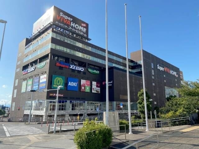 ショッピングセンター　ビバモールさいたま新都心（ショッピングセンター）まで710m