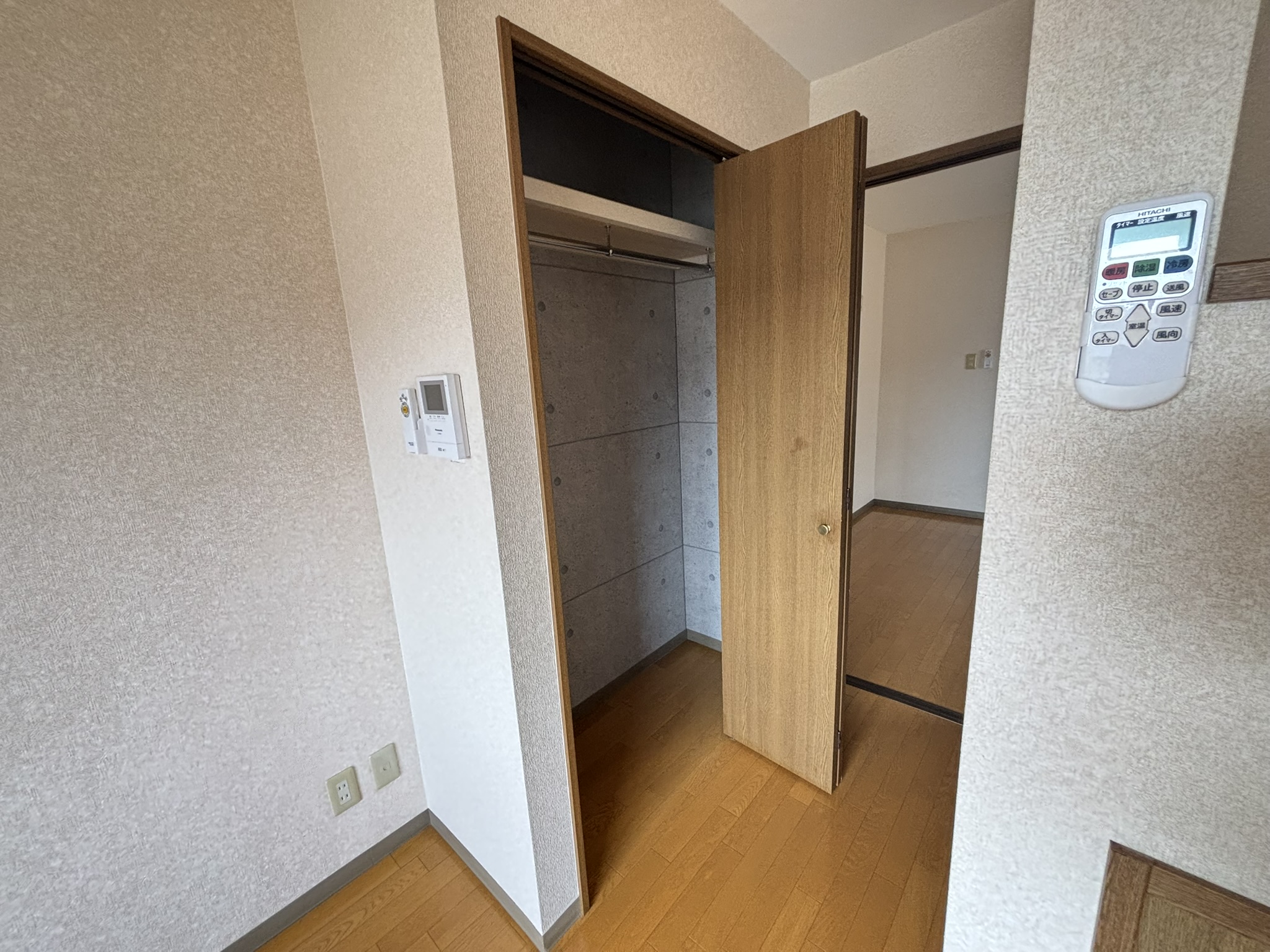 ＪＲ仙石線 陸前原ノ町駅 徒歩7分 3階建 築26年の内装写真