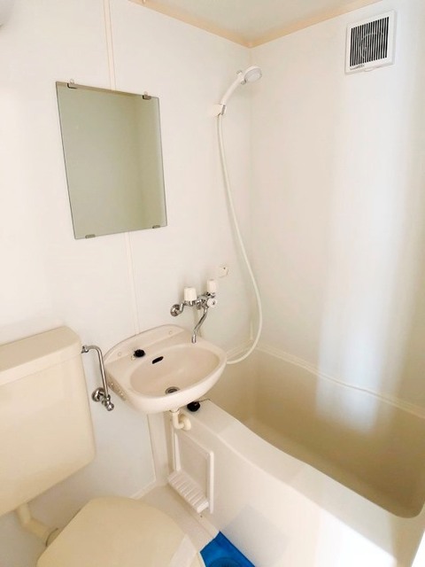 バス・シャワールーム　別部屋同仕様タイプ