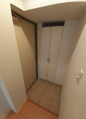 玄関　収納もある玄関です