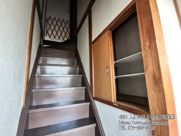 長曽根町テラスハウスの玄関写真