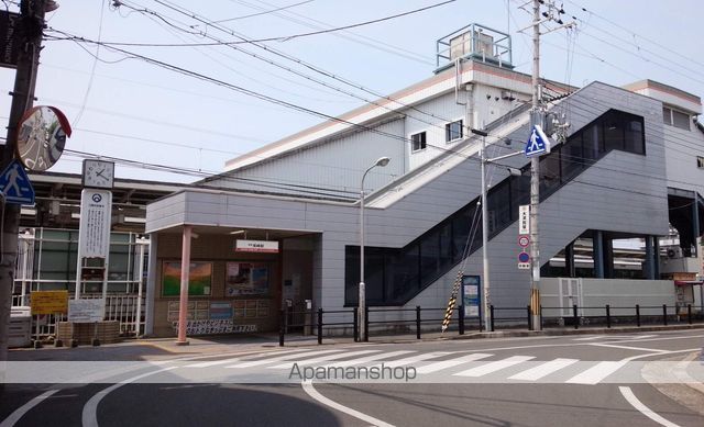 その他　尾崎駅前（その他）まで565m