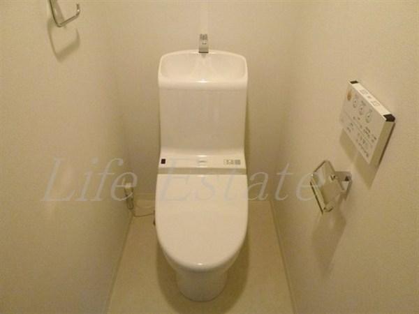 エステムプラザ心斎橋EASTIVブランディアのトイレ写真