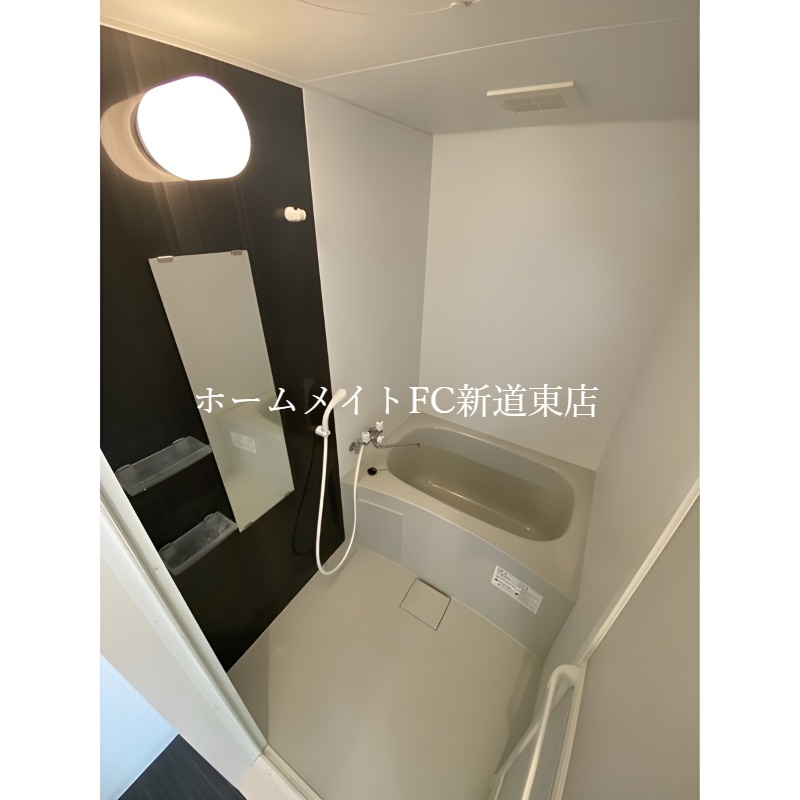 HOPE N8/E8の風呂写真