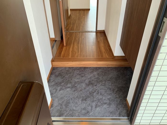 玄関　同物件別部屋参考写真です
