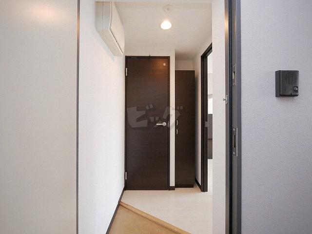 地下鉄東豊線 学園前駅 徒歩5分 4階建 築13年の玄関写真