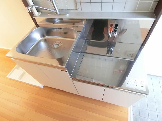 キッチン　※別部屋参考写真。