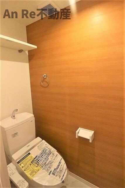 埼玉高速鉄道 浦和美園駅 徒歩7分 2階建 築10年のトイレ写真