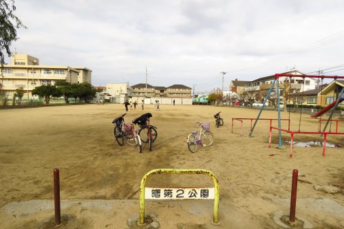 ＪＲ山陽本線 福山駅 バス乗車時間：30分 最寄りバス停で下車 徒歩3分 2階建 築3年の周辺写真
