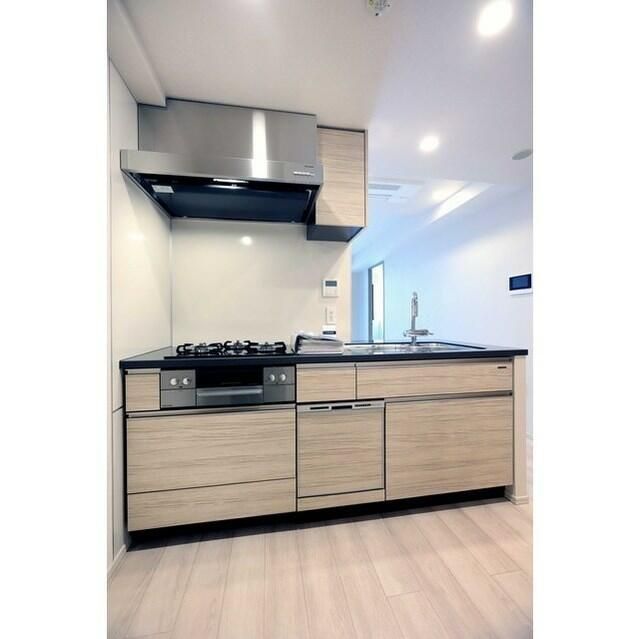 キッチン　写真は同タイプ住居です。