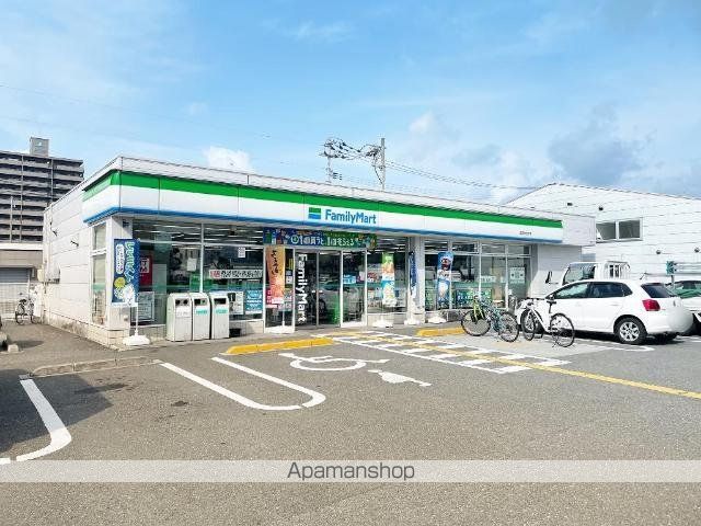 その他　ファミリーマート高知仲田町店（その他）まで347m