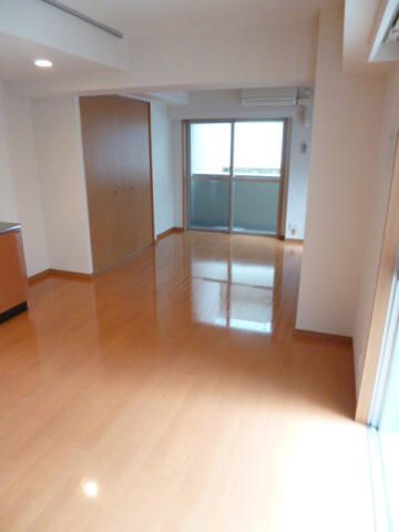 居室・リビング　（別タイプ参考写真）スカイコートヌーベル巣鴨　北区滝野川6