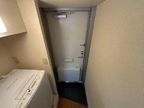 レオパレスヒロオパレスIVの玄関写真