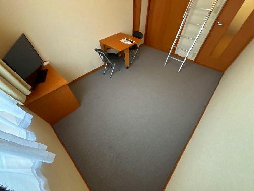 レオパレスヒロオパレスIVの居間写真