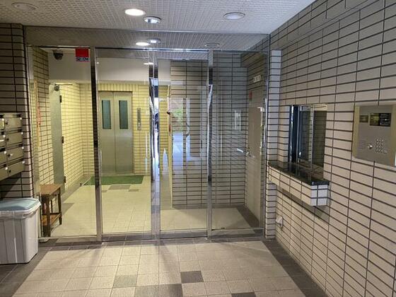 ＪＲ総武線 亀戸駅 徒歩10分 8階建 築31年の外観写真