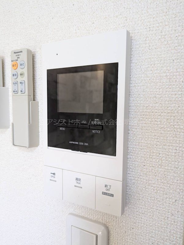 セキュリティ　来訪者をカメラで確認できるので女性にも安心です。