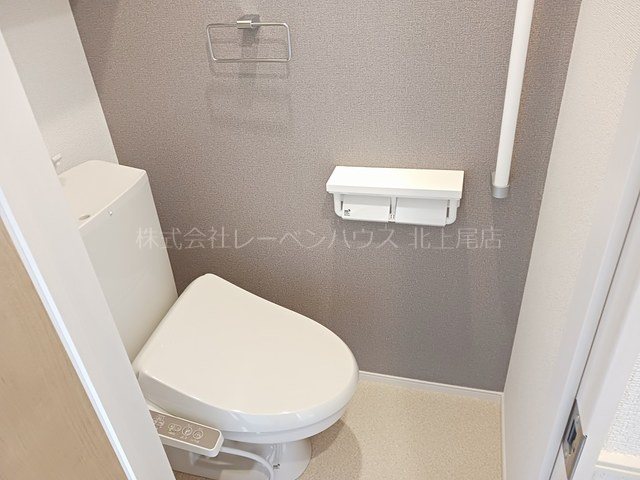 トイレ　お問合せは048-772-8202