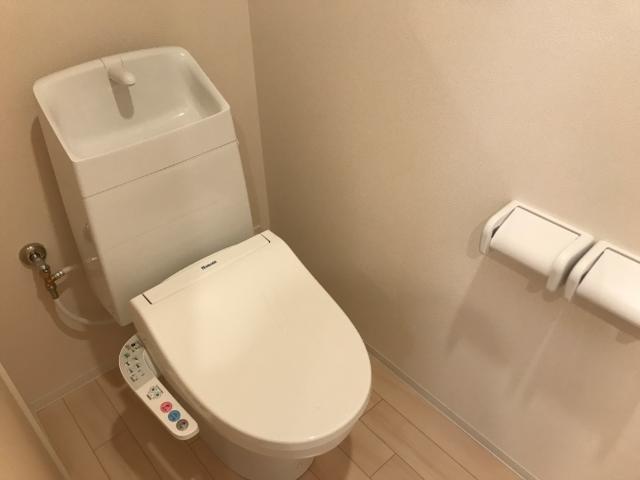トイレ　トイレ
