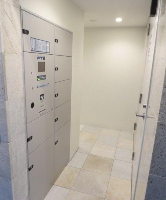 都営三田線 御成門駅 徒歩5分 15階建 築14年の外観写真