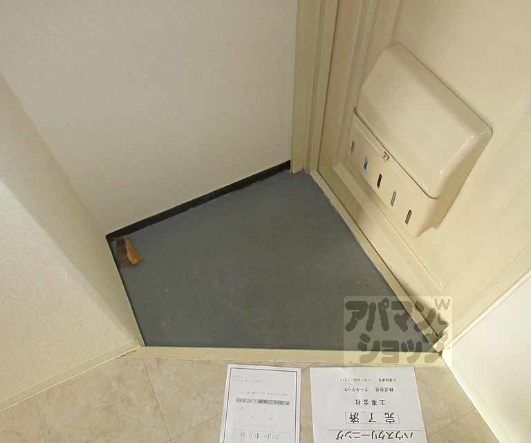 京橋まんしょんの玄関写真